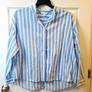 Old Navy Blue and White Striped Woman's Shirt XL